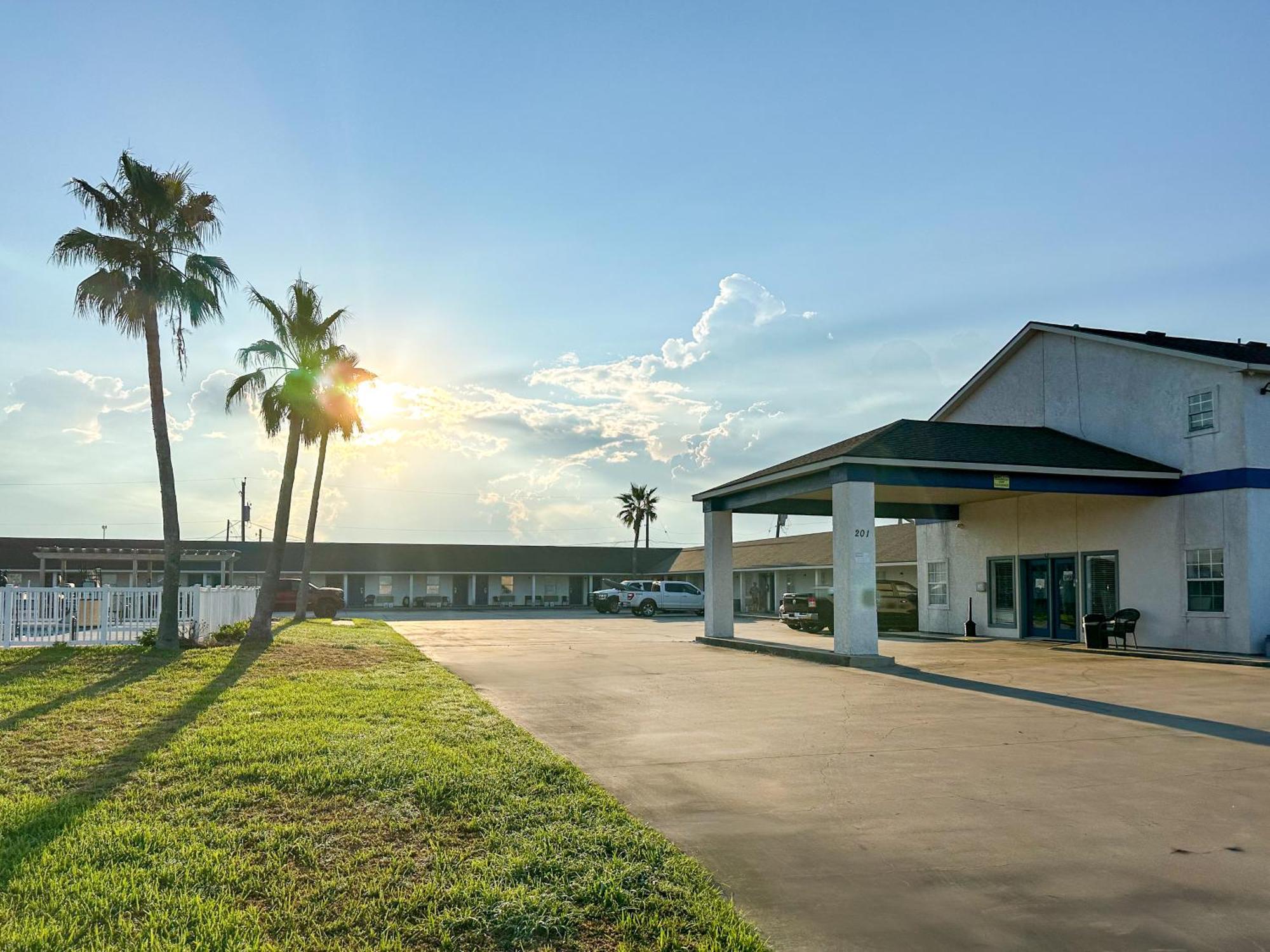 Coastal Bend At Seadrift, Motel & Rv Park 外观 照片
